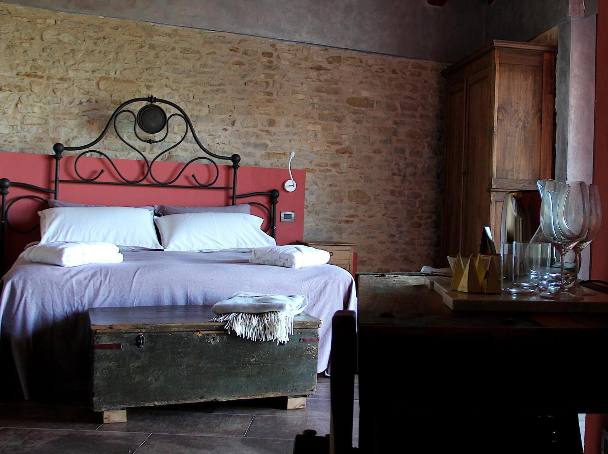 Casa Vecchia Bed&Breakfast Bossolasco Exteriör bild